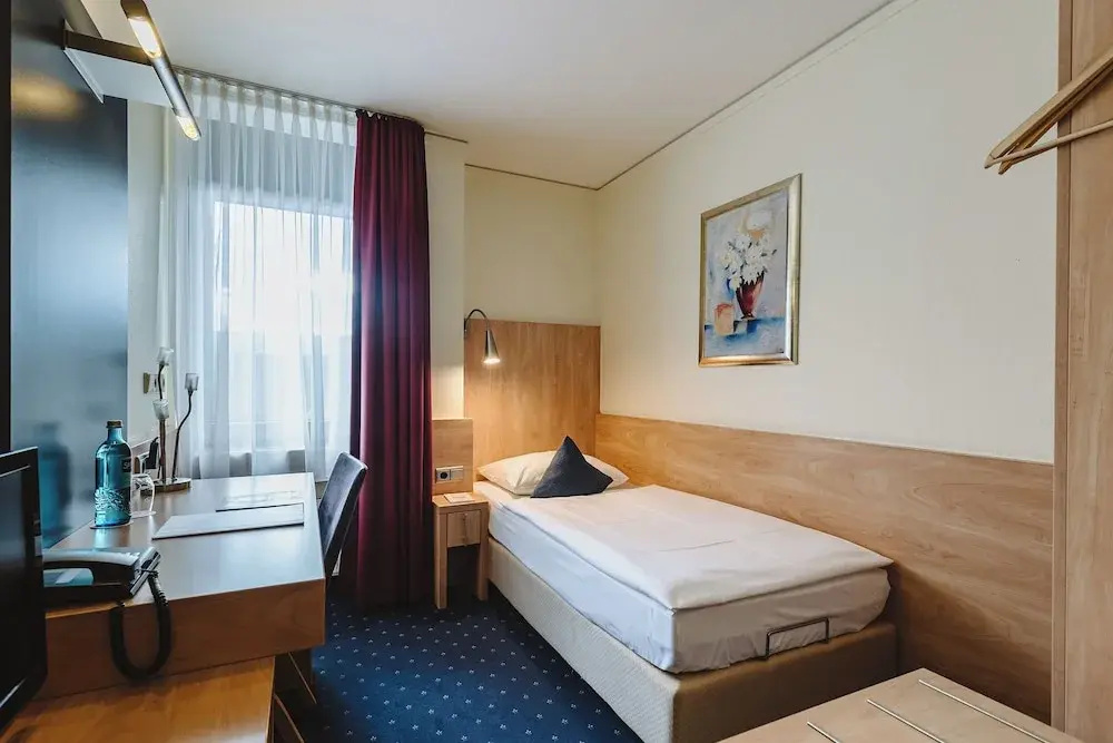Photo - Hotel Gustav Stresemann Institut