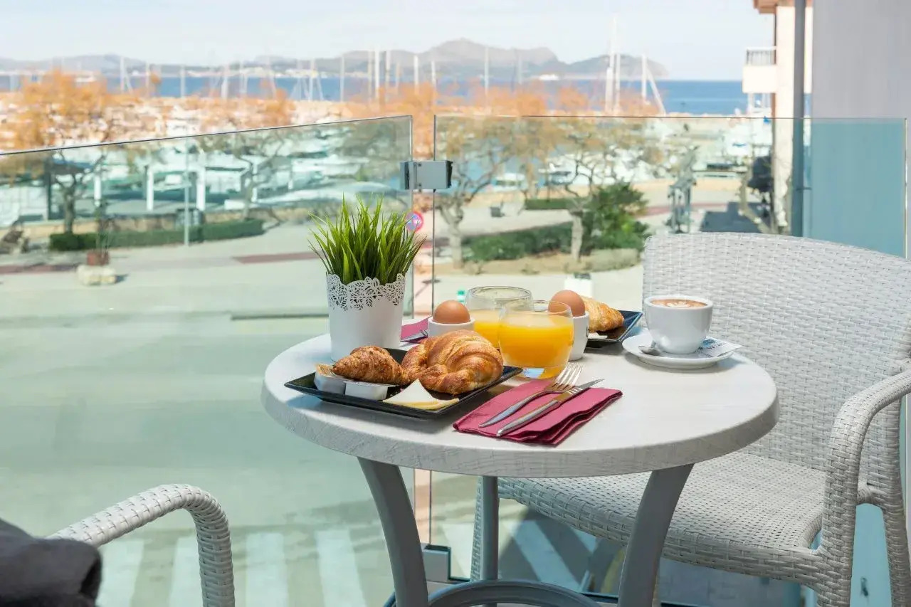 Foto - Llaut Boutique Hotel