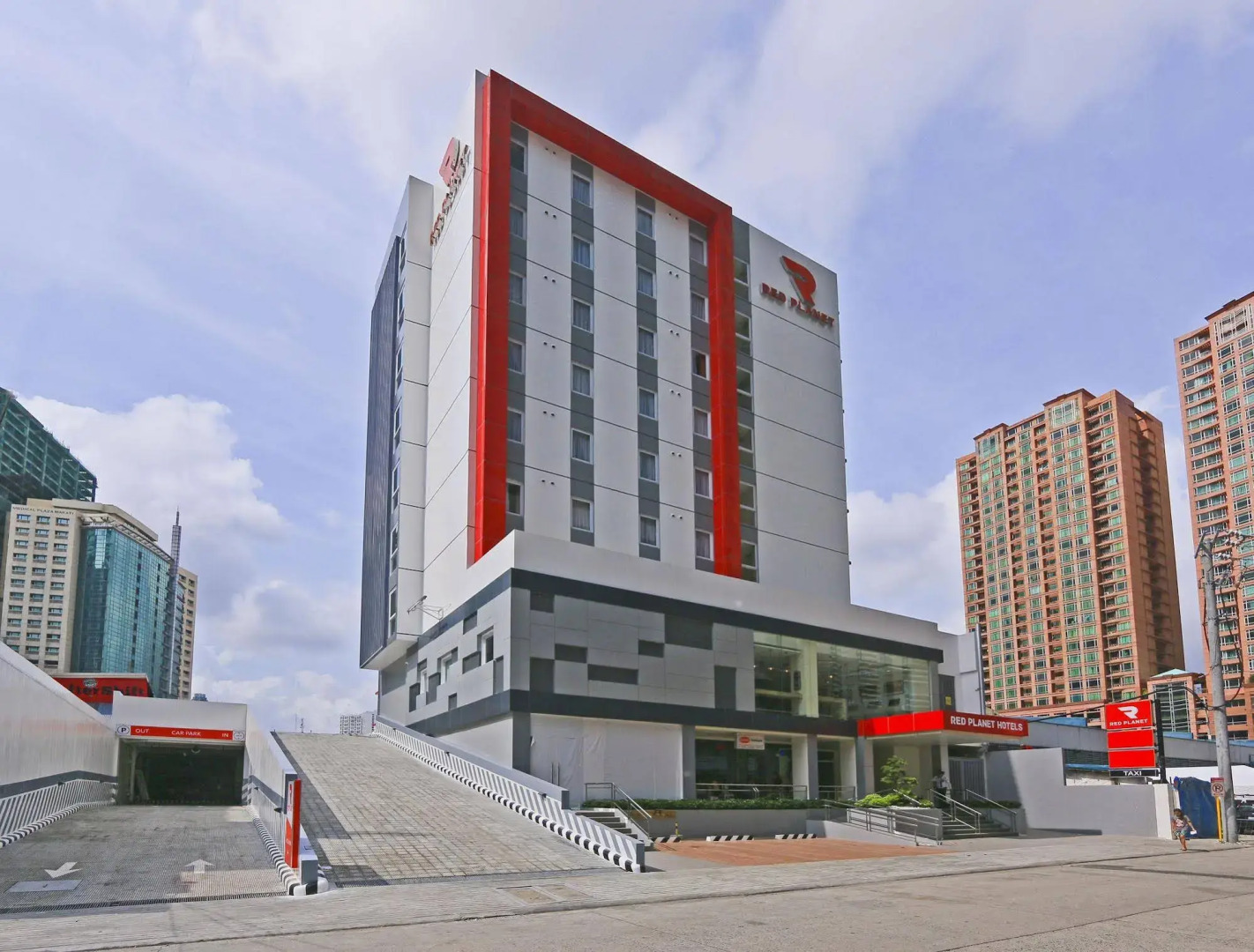 Foto - Red Planet Makati Amorsolo