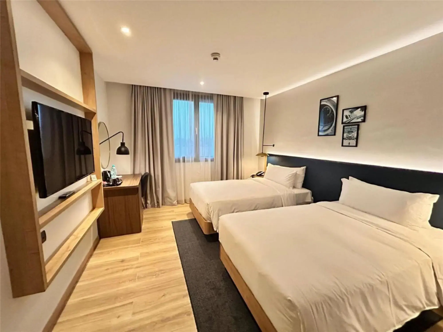 Photo - Hilton Garden Inn Bucharest Airport