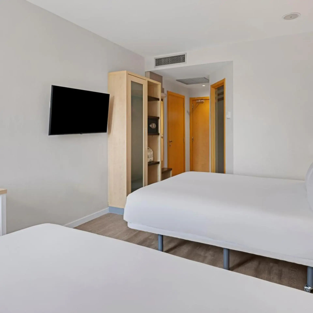 Foto - B&B HOTEL Girona 3