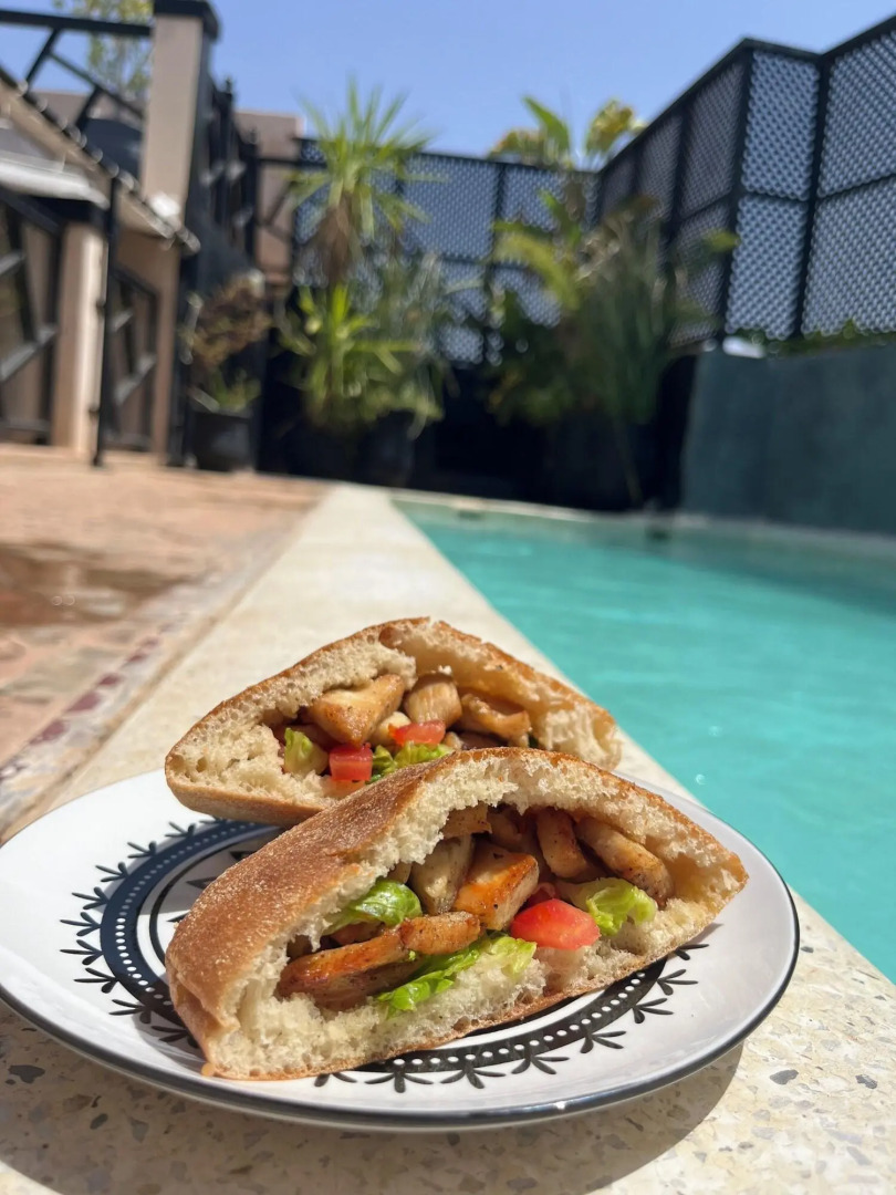 Photo - Riad Basidi piscine chauffée sur le toit de la médina