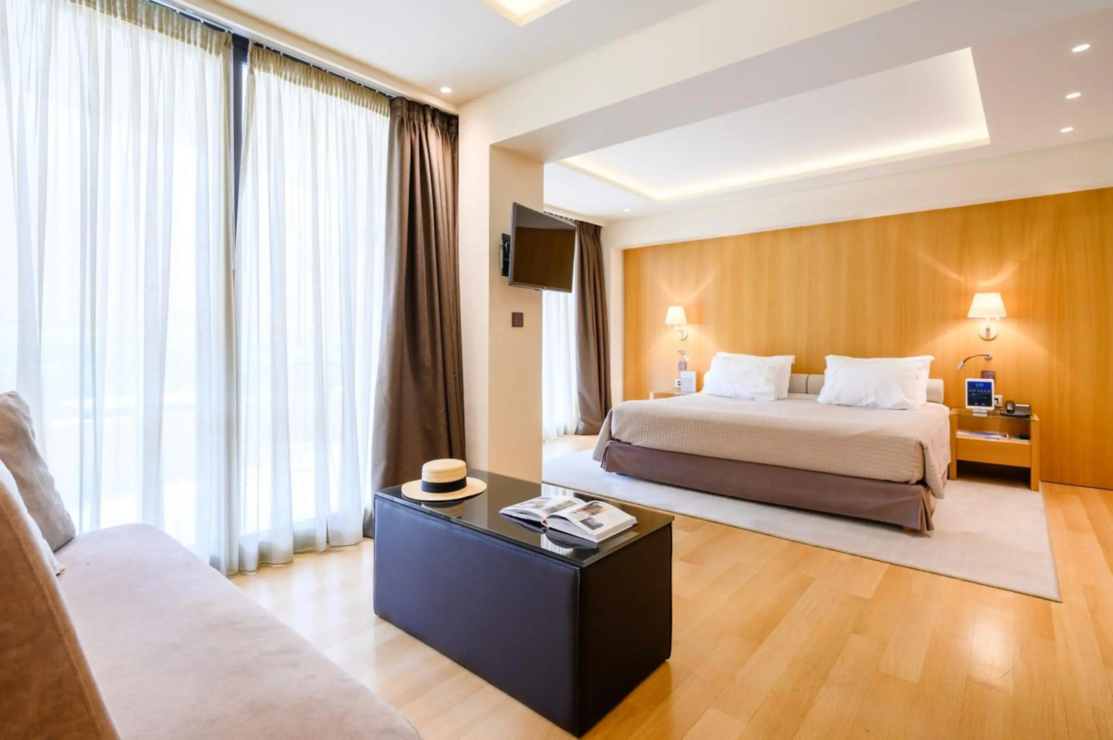 Photo - Somewhere Vouliagmeni