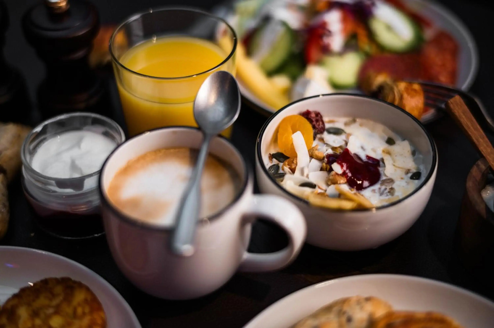 Photo - You Hotel Budapest - Handwritten Collection