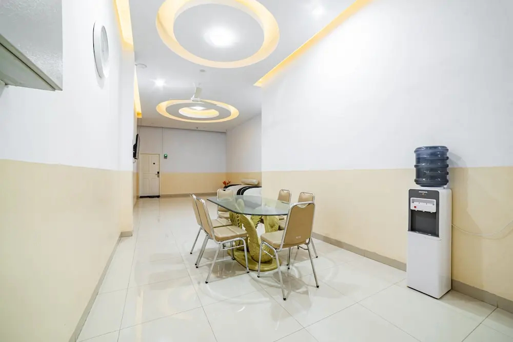 Foto - RedDoorz Plus near Thamrin Plaza Medan