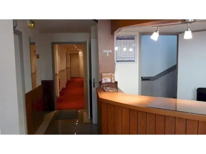 Photo - Hotel des Bains à 10 min de Paris