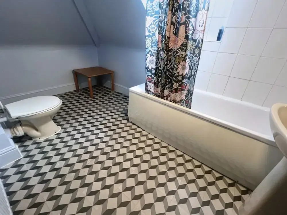 Photo - Helen's Hotel near Wembley