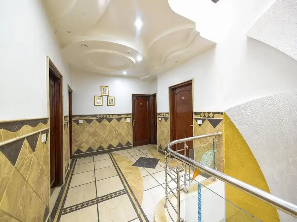 Foto - Hotel Legend International -Just a min walk from New Delhi Railway Station