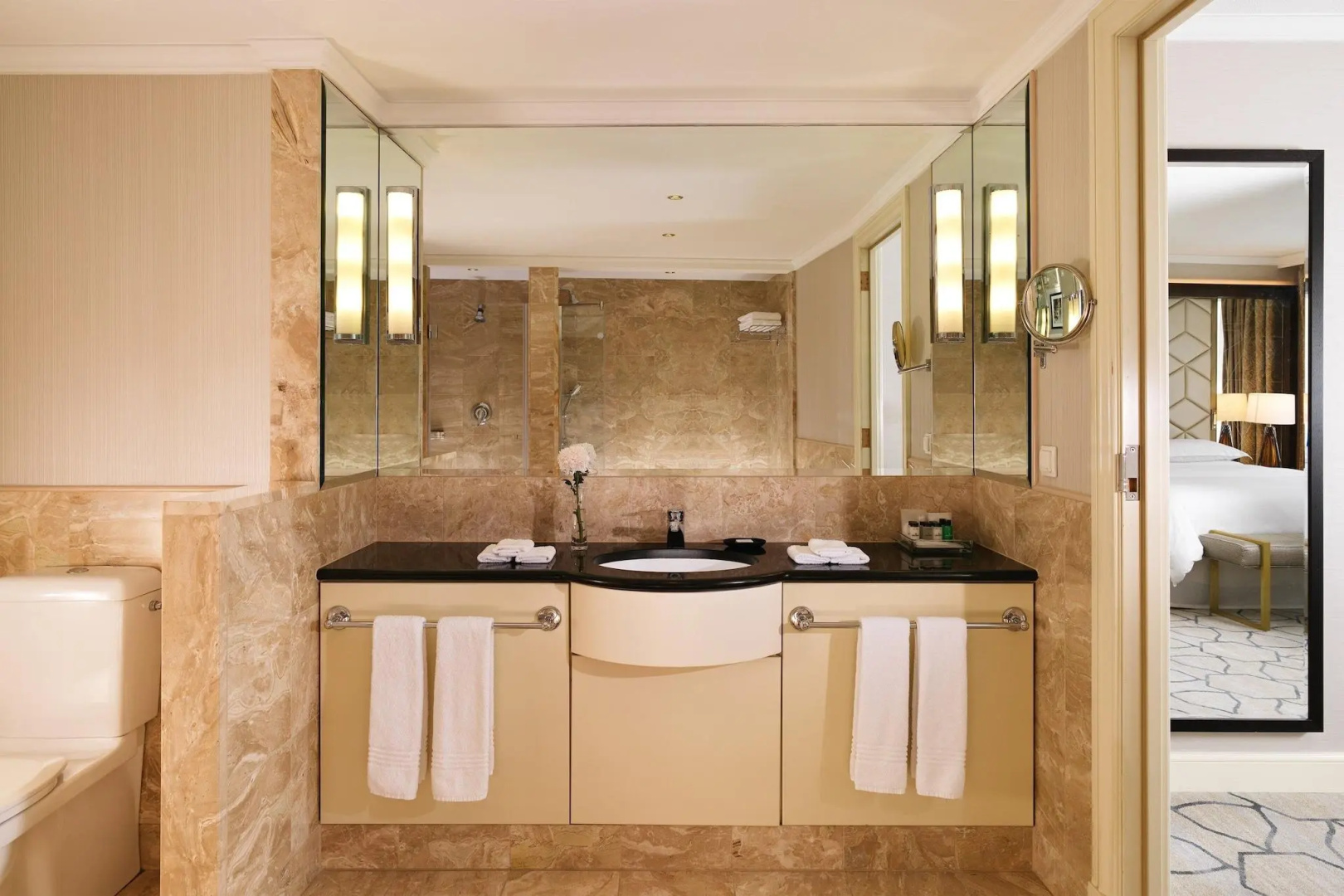 Photo - Sheraton Grand Warsaw