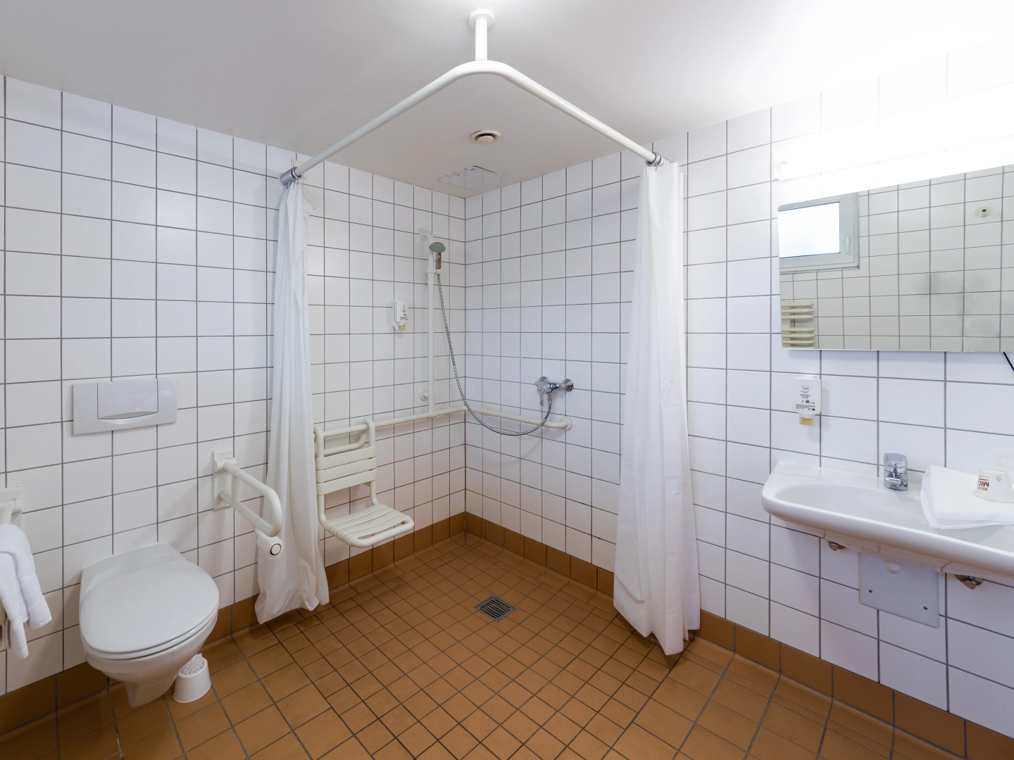 Foto - B&B HOTEL Wuppertal-City