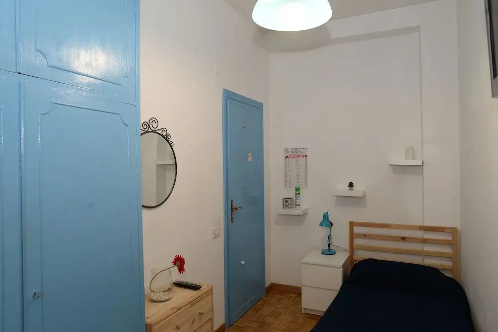 Photo - Room-single Room in Cozy and Comfortable
