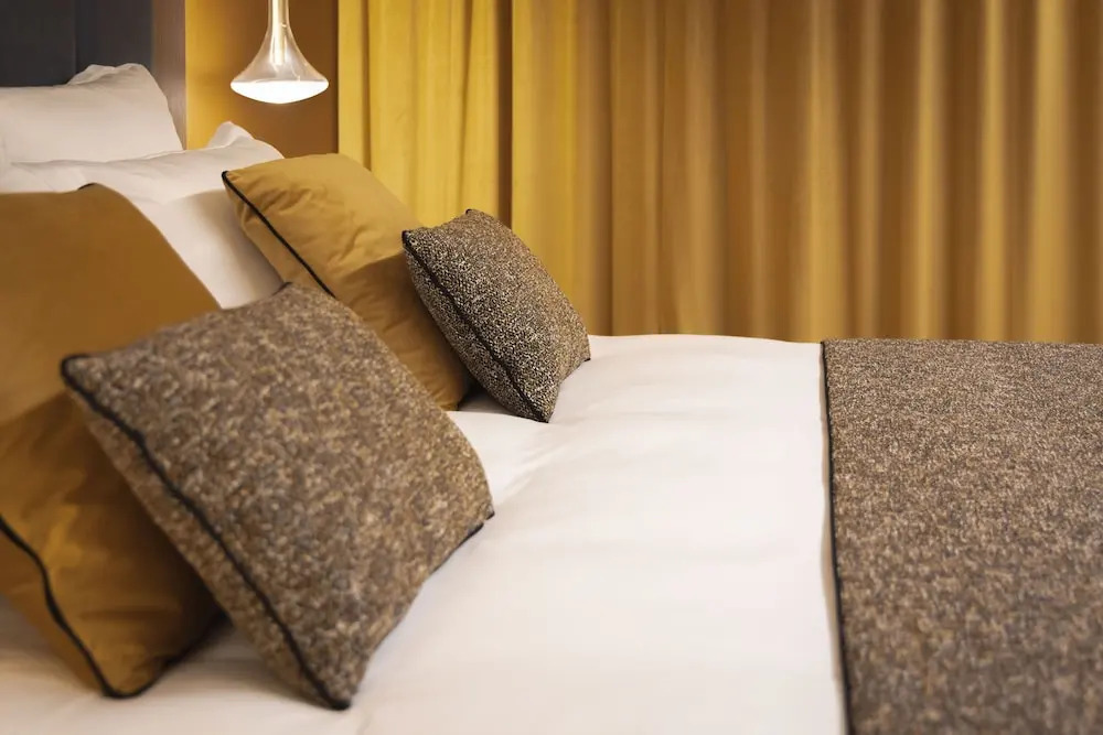 Photo - 1.75 Paris La Source