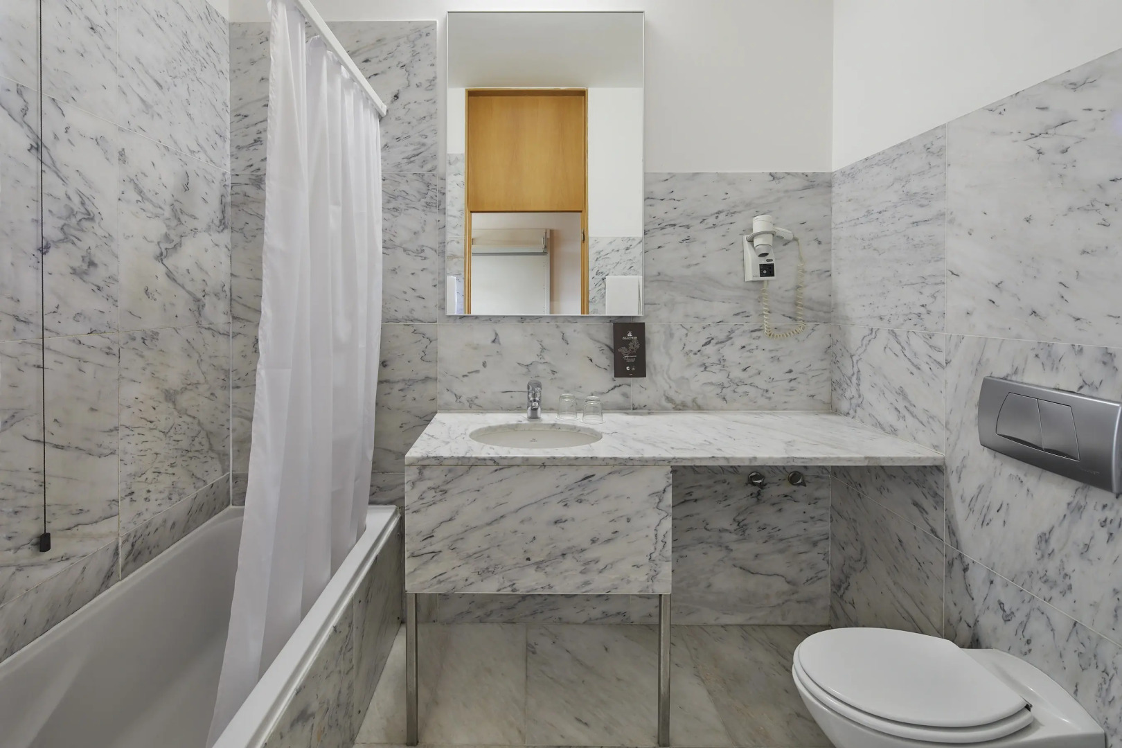 Photo - Occidental Faro