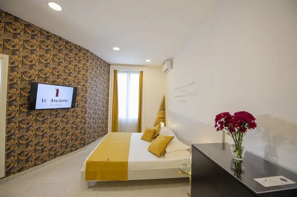 Photo - Le Angioine Rooms