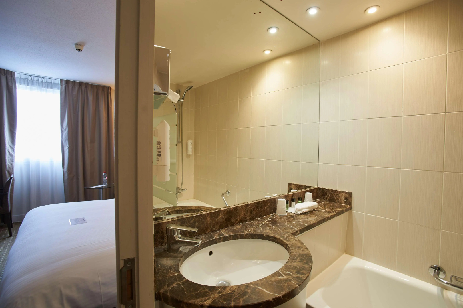 Foto - Aiden by Best Western Paris Roissy CDG