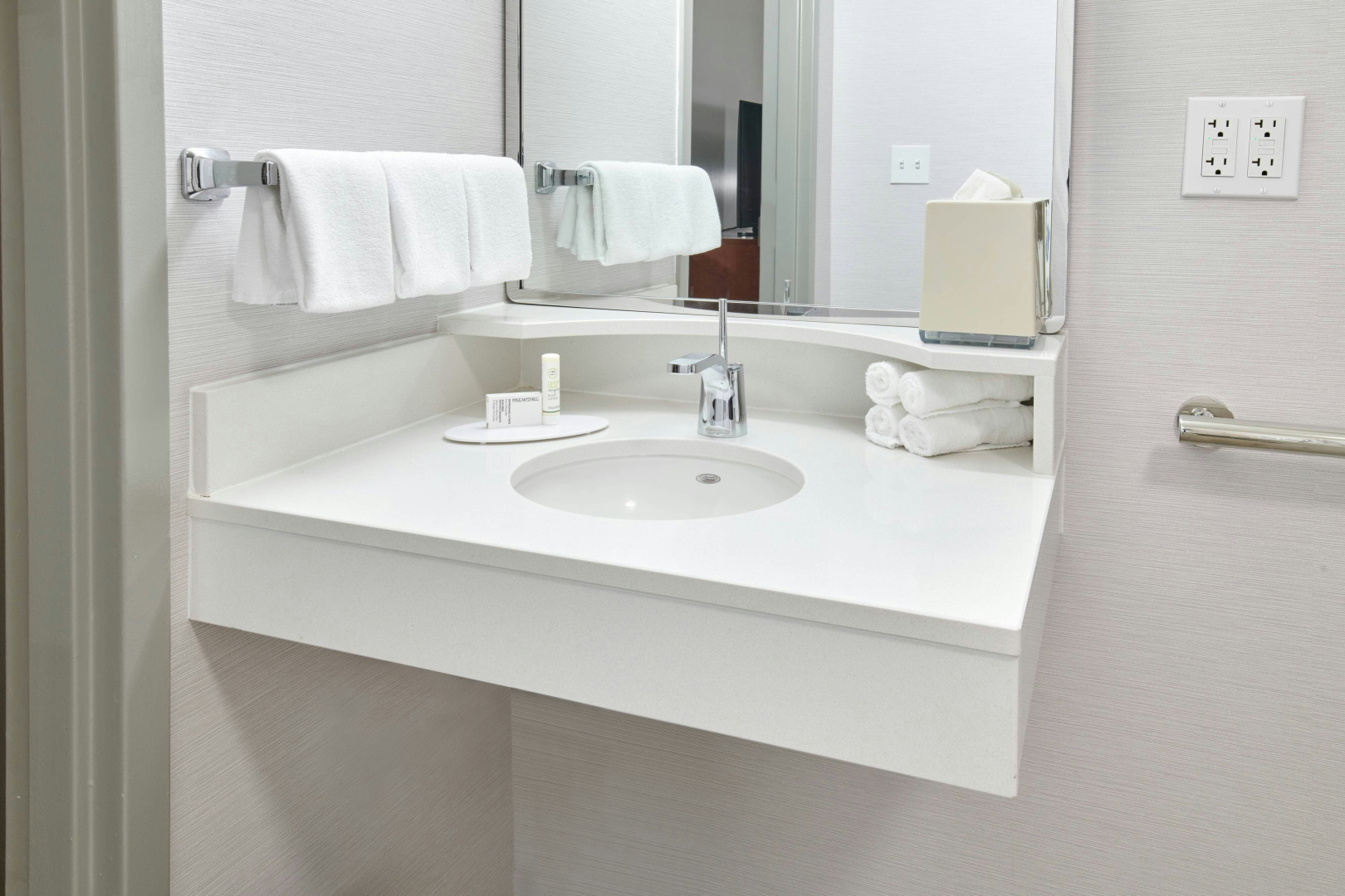Photo - Courtyard by Marriott Chicago Highland Park/Northbrook