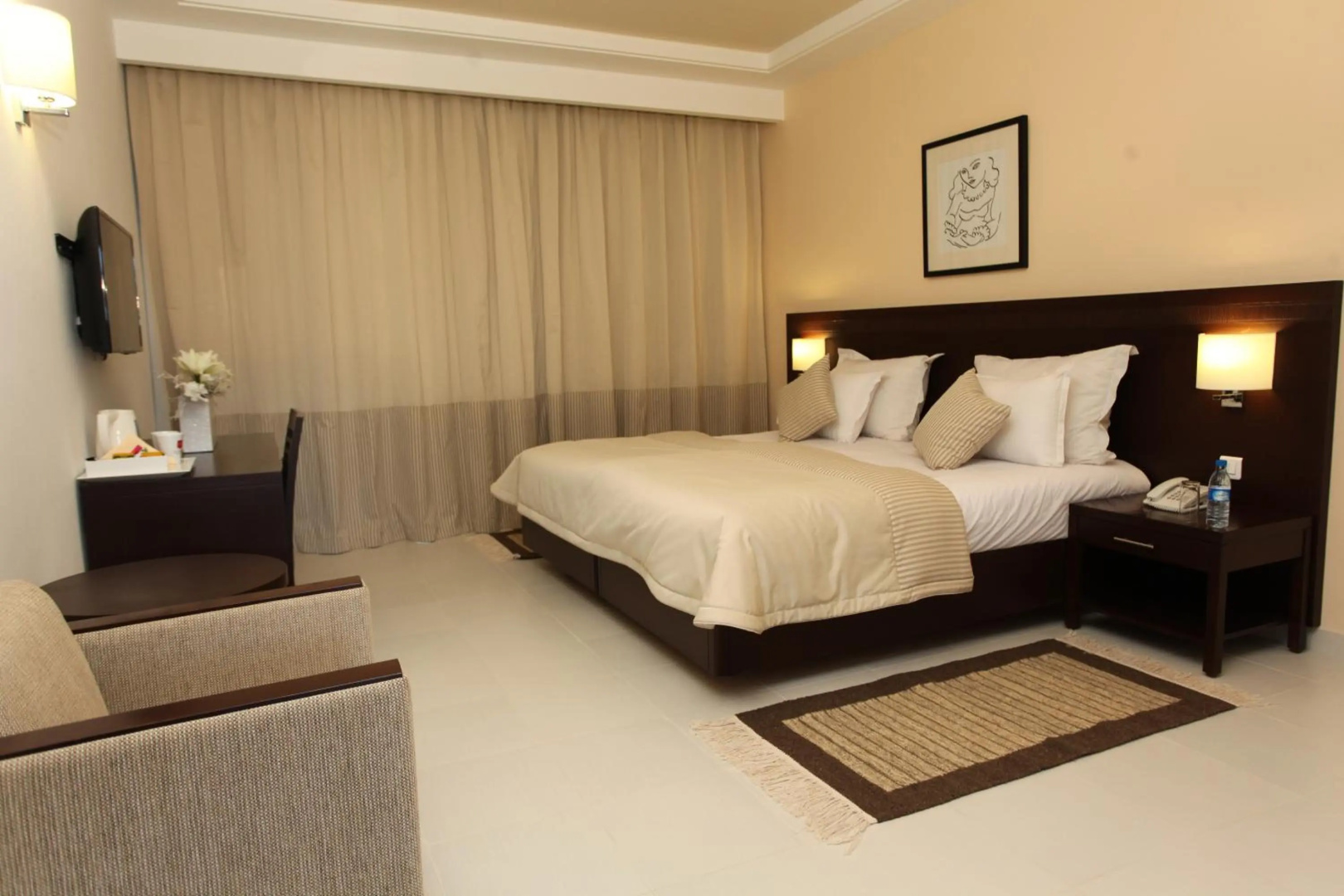Photo - Corail Suites Hotel