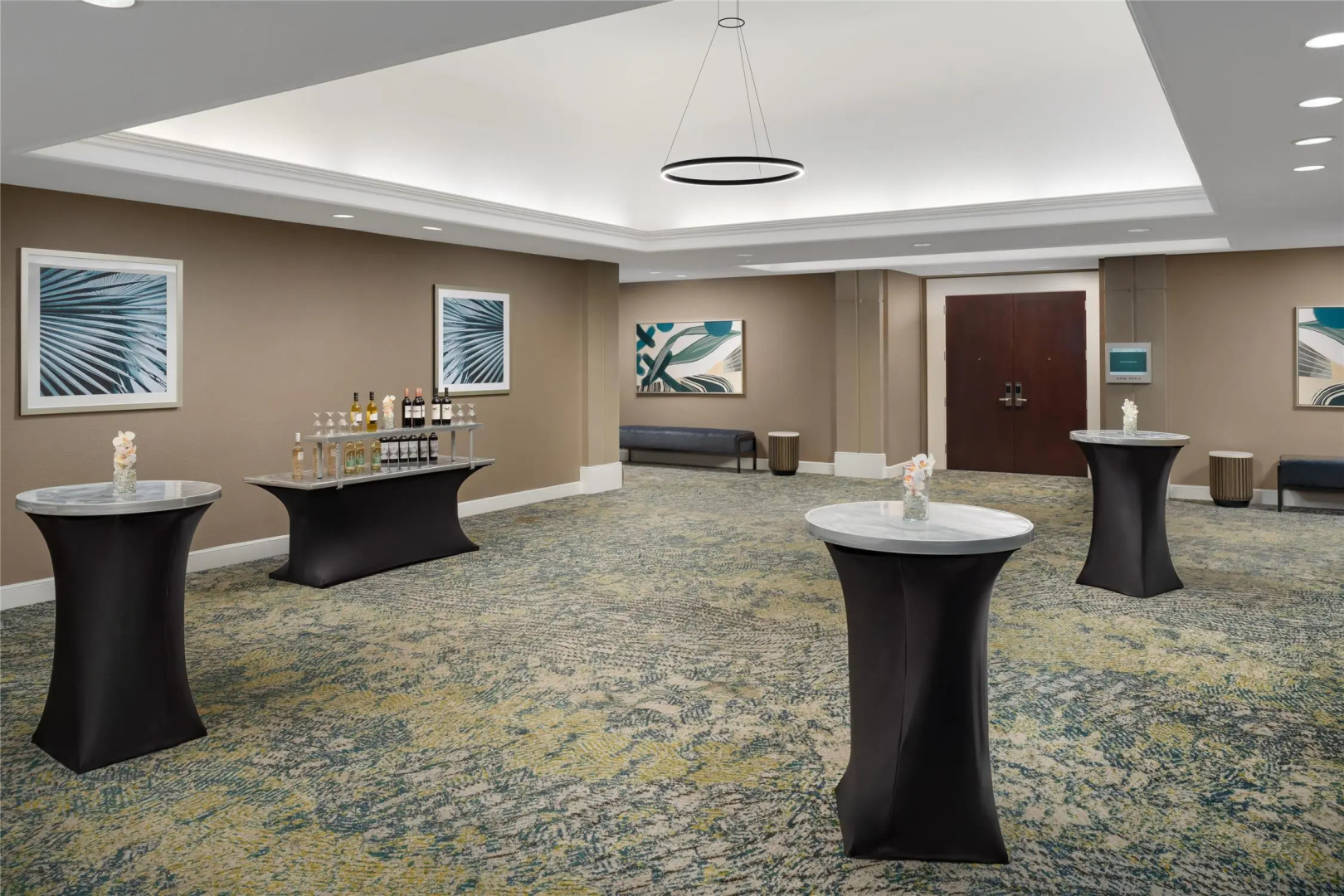 Photo - Embassy Suites by Hilton Orlando Lake Buena Vista Resort