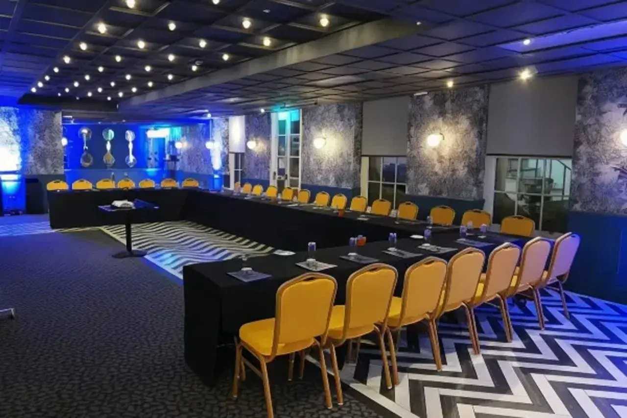 Photo - Iveagh Garden Hotel