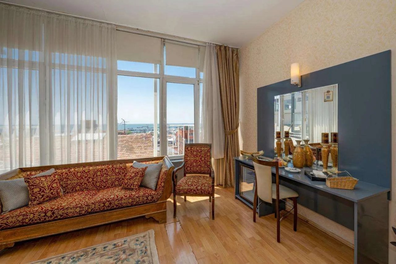 Photo - Grand Ons Hotel