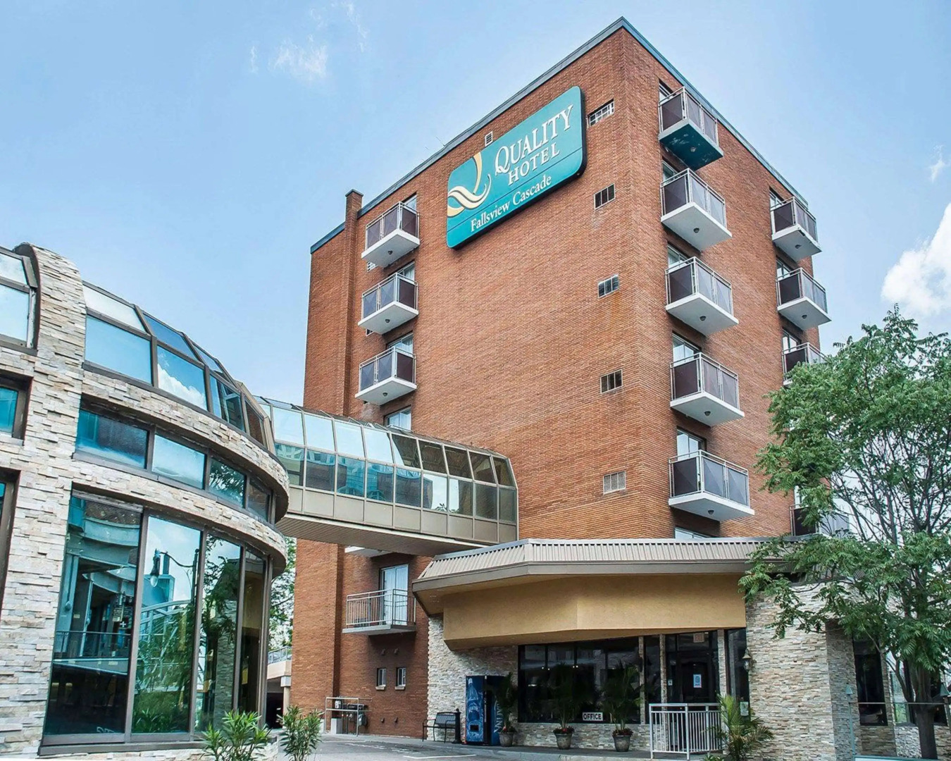 Photo - Quality Hotel Fallsview Cascade