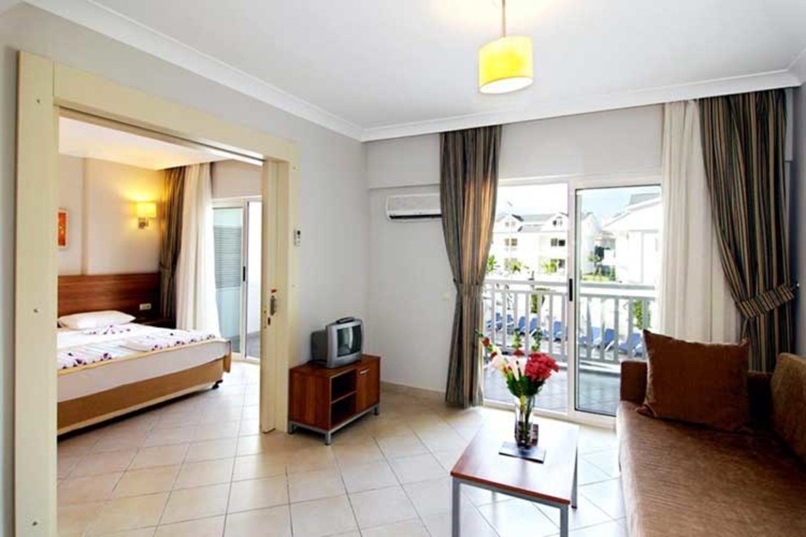 Photo - Viking Express Hotel