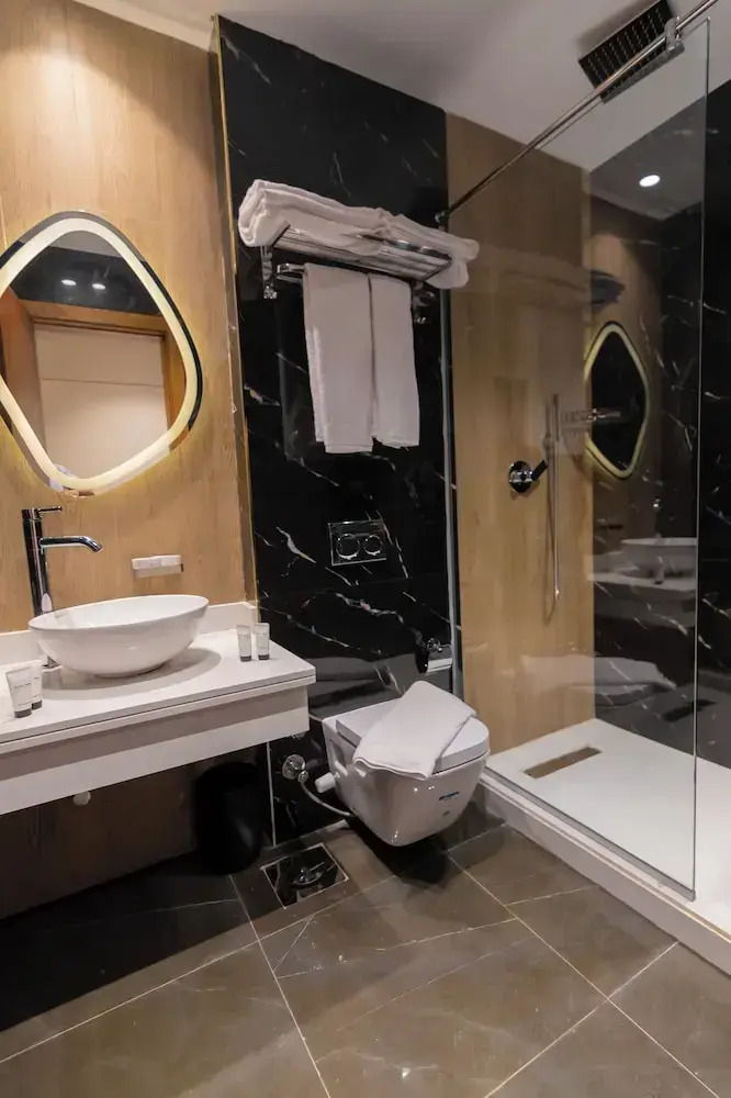 Foto - Spire West Hotel