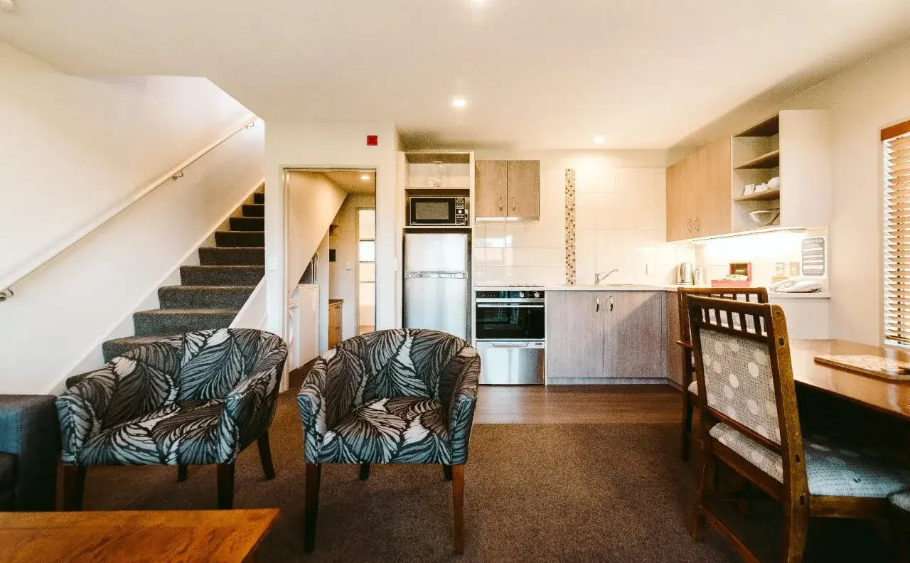 Photo - Garden Court Suites And Apartments