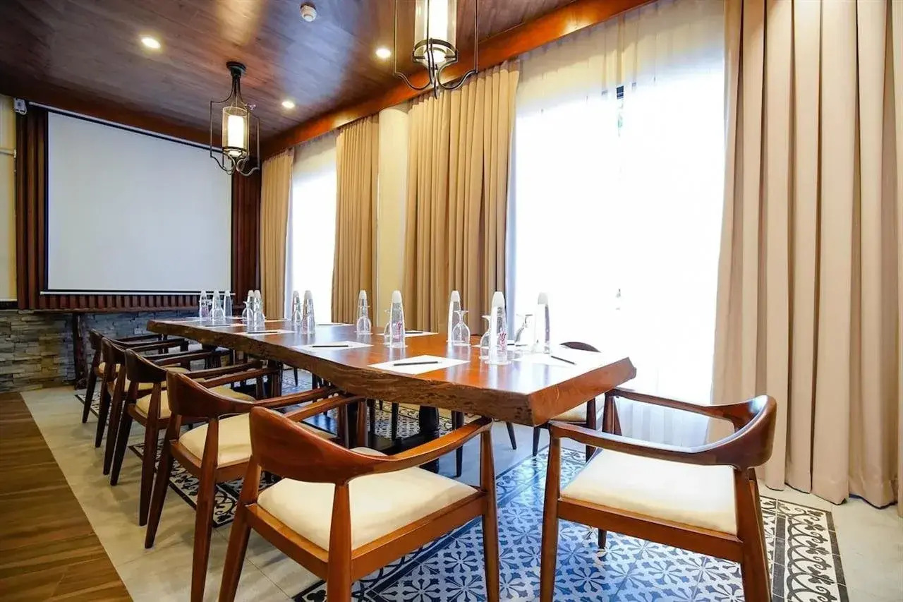 Photo - Cebu White Sands Resort and Spa