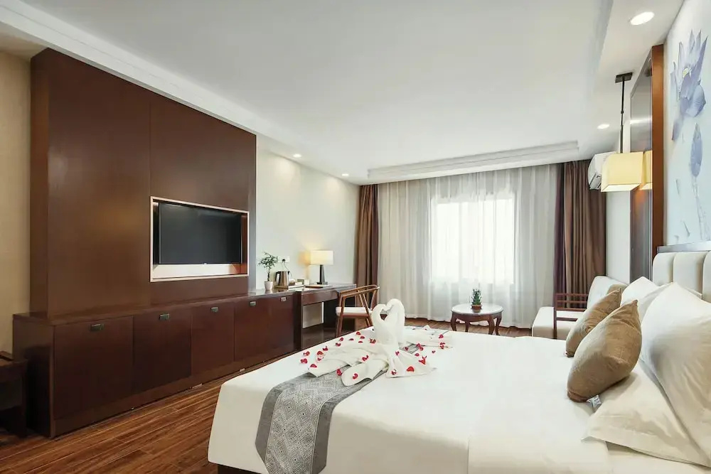 Photo - Rose Garden International Hotel