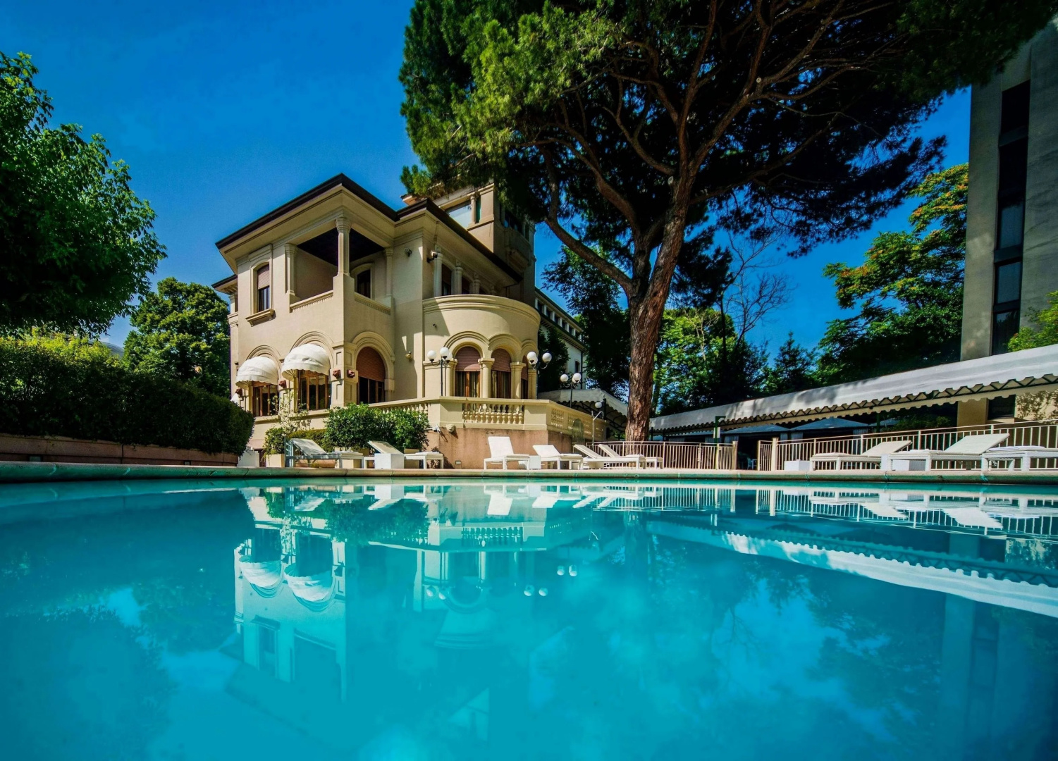 Foto - Hotel De la Ville