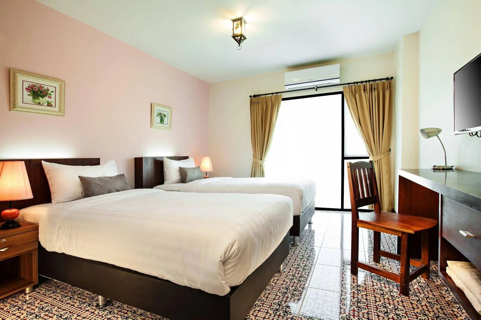 Photo - WE Valley Hotel