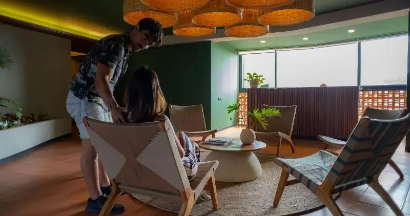Photo - BEE Suites San José - Santa Ana