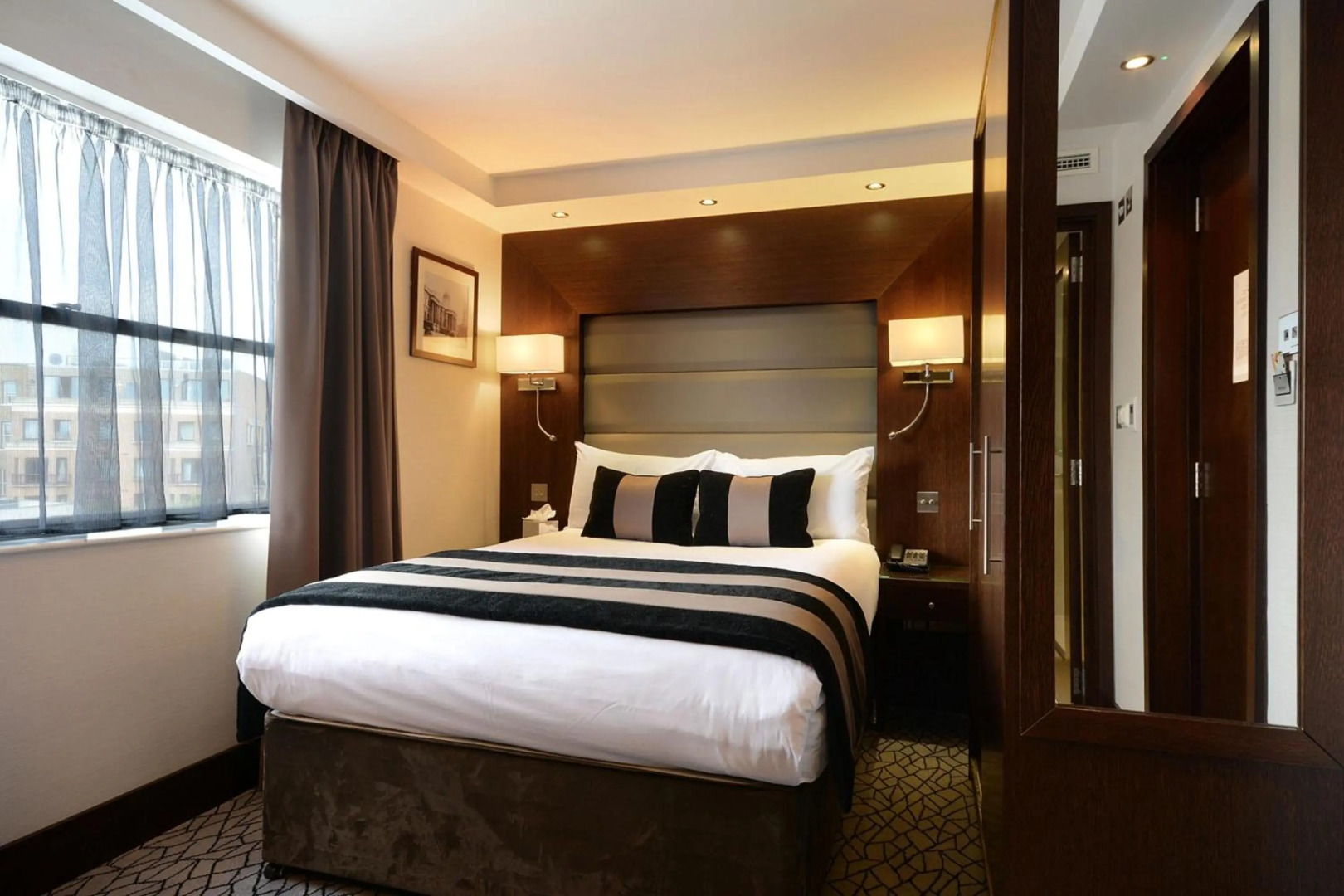 Photo - The Cura Hotel Kensington, London, a Tribute Portfolio Hotel