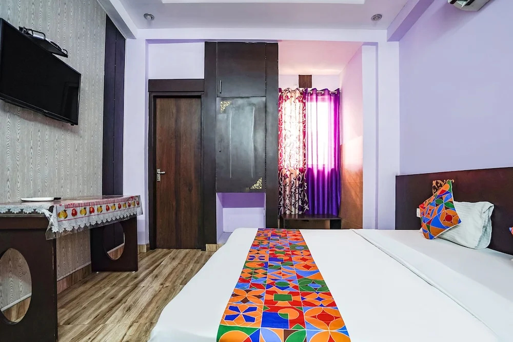 Fabhotel Krishna Heights