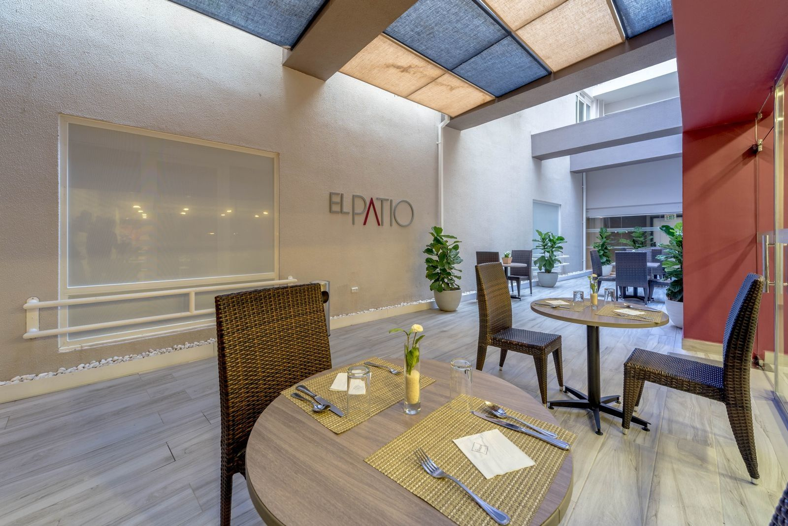 Photo - Novus Plaza Hodelpa