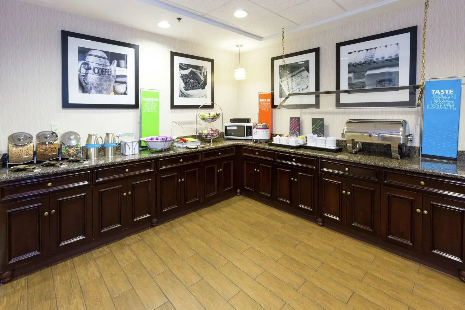 Photo - Hampton Inn Suites Jacksonville Airport