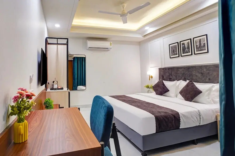 Photo - Saltstayz Premier - Arjun Marg