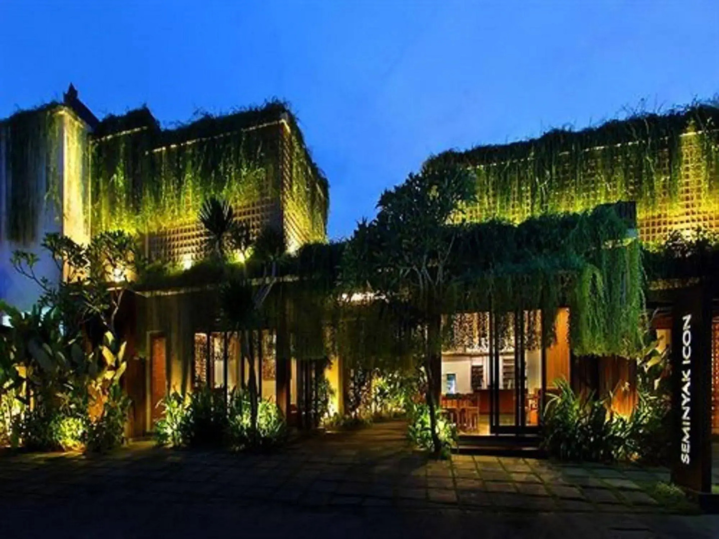 Foto - Seminyak Icon - by Karaniya Experience - CHSE certified