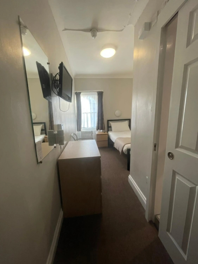 Photo - Lords Hotel