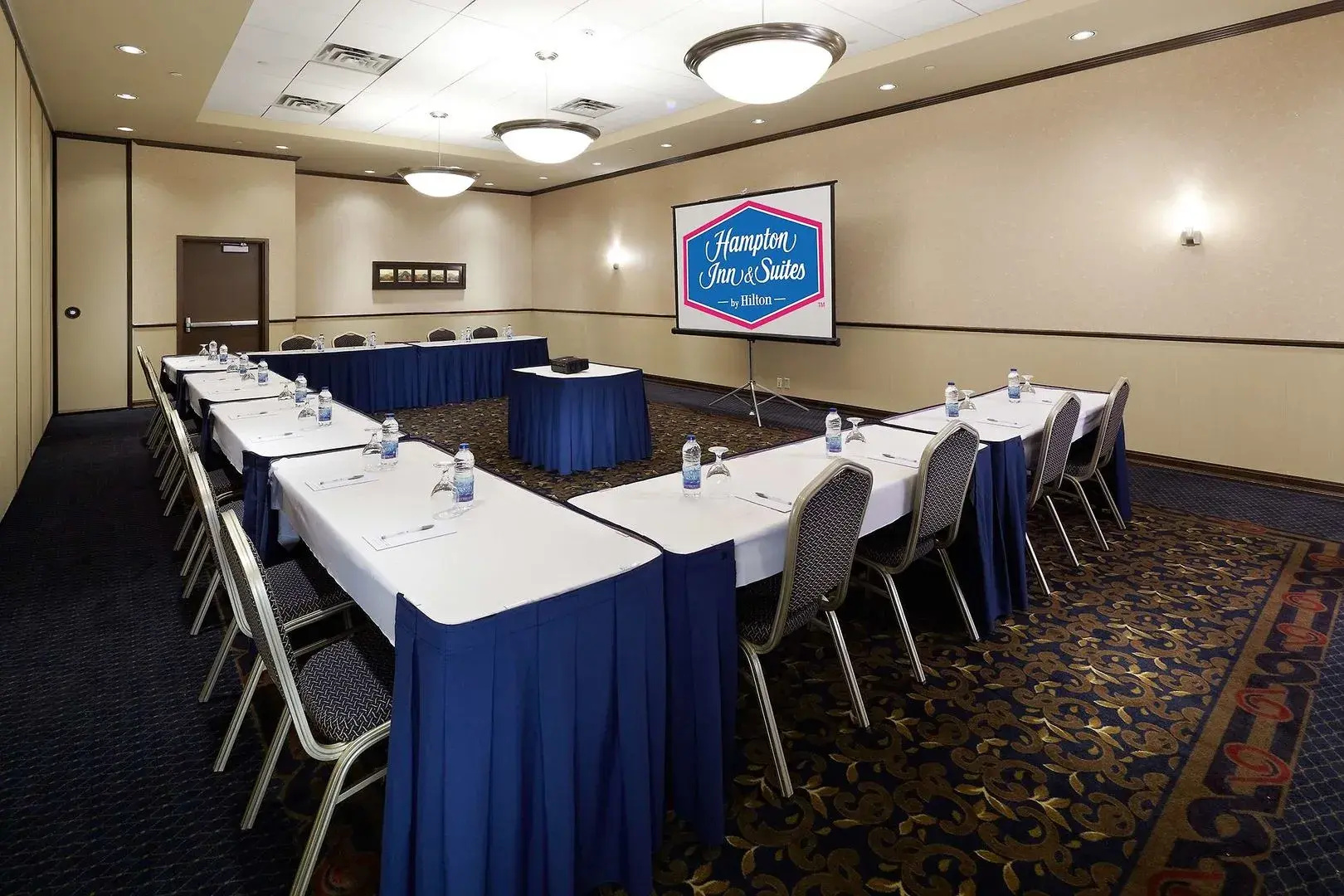 Foto - Hampton Inn & Suites by Hilton Montreal-Dorval