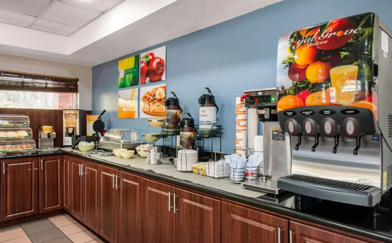 Photo - Quality Inn Sarasota North Near Lido Key Beach