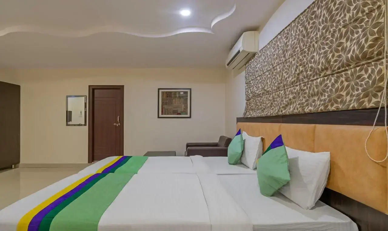 Photo - Treebo Emerald