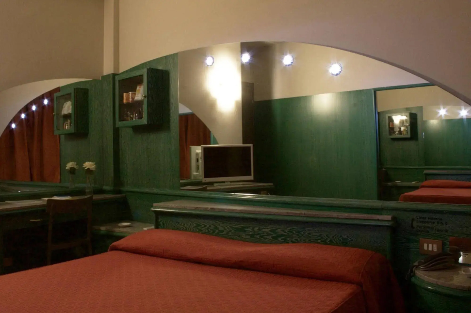 Photo - Hotel Motel 2000