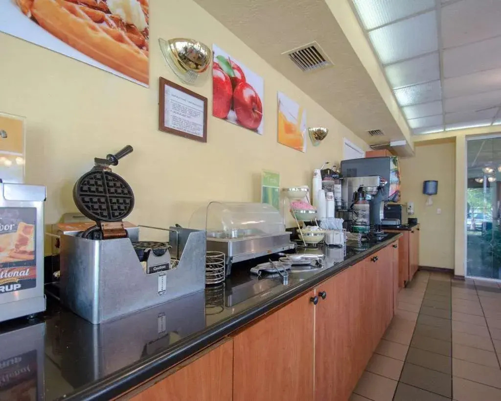 Photo - Quality Inn Sarasota North Near Lido Key Beach