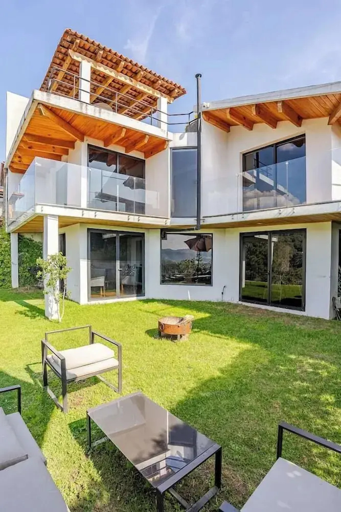 Foto - LUXO Casa en Valle de Bravo con jacuzzi y espectacular vista al lago
