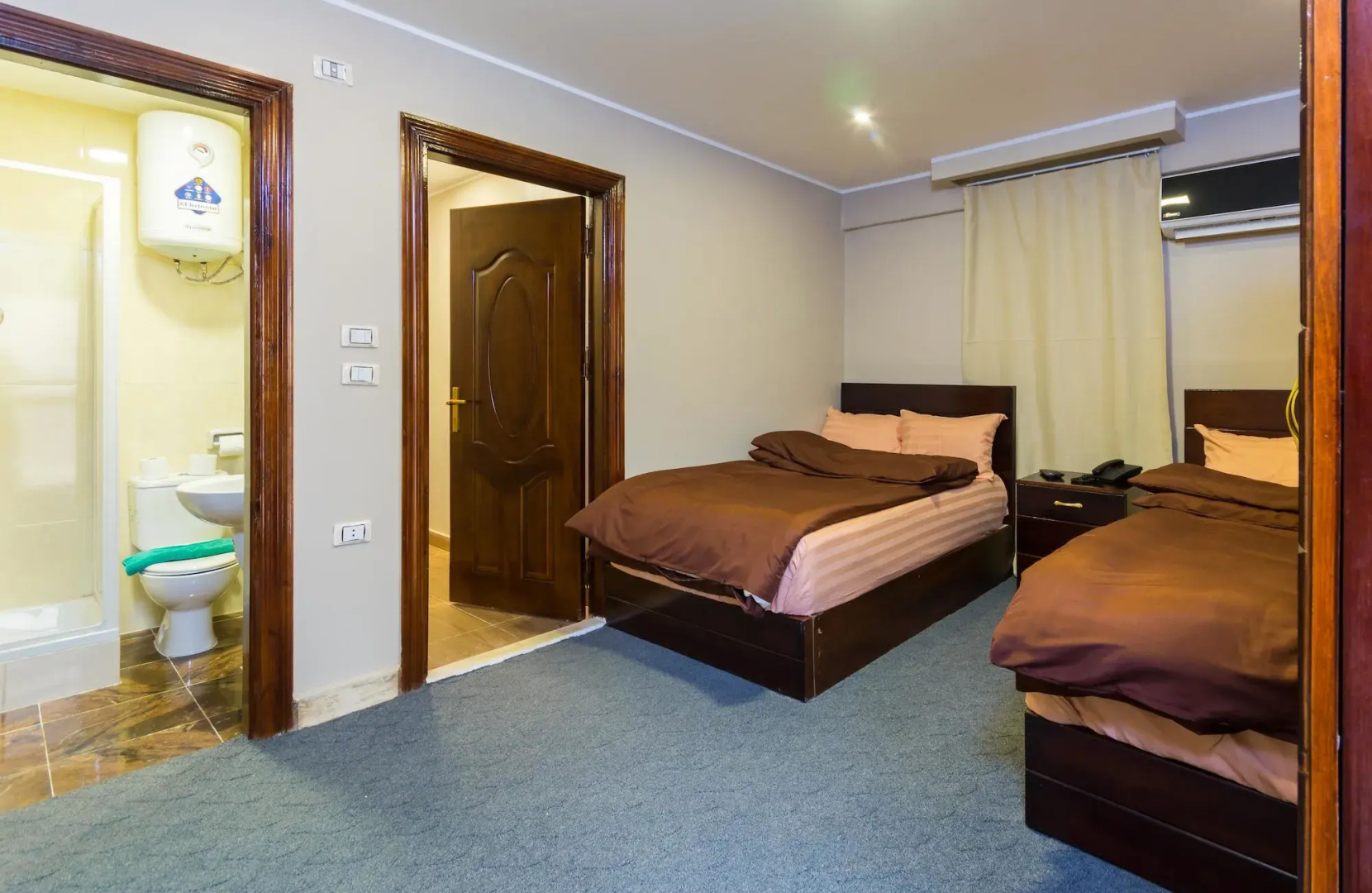 Photo - Pyramids view inn