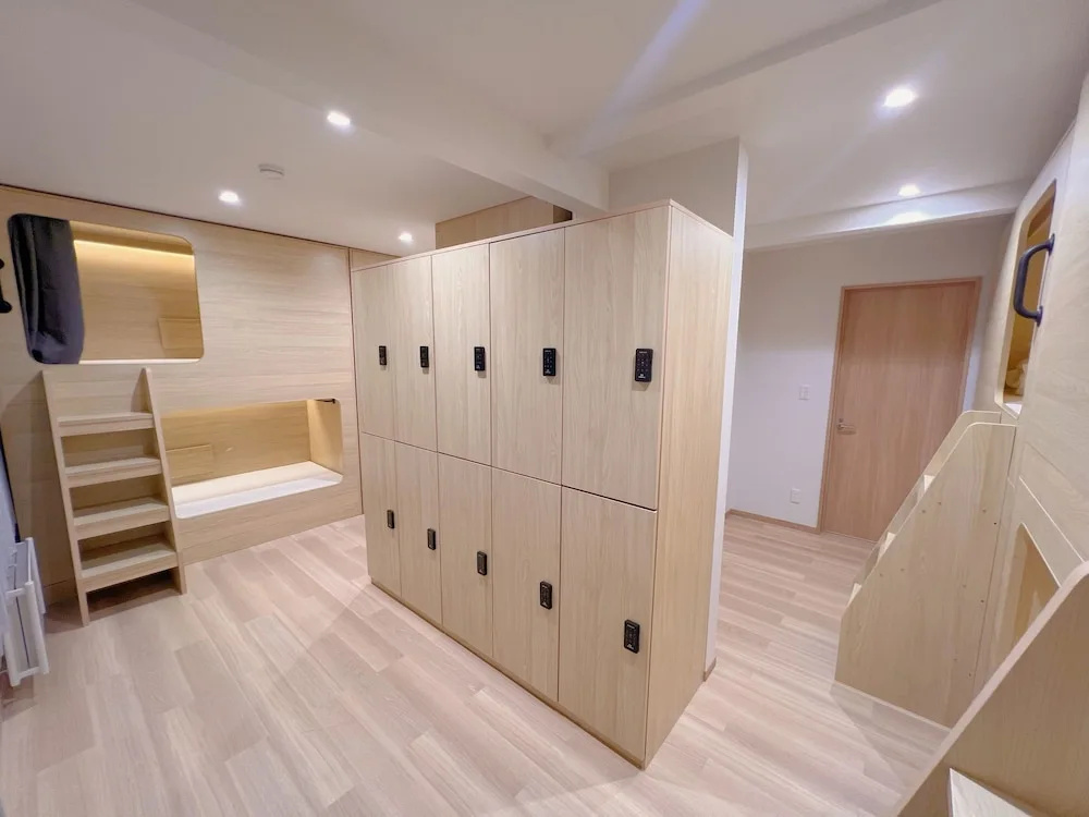 Snowball Hostel