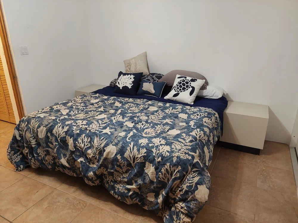 1-bed House Sleeps 2 With Parking — фото 1