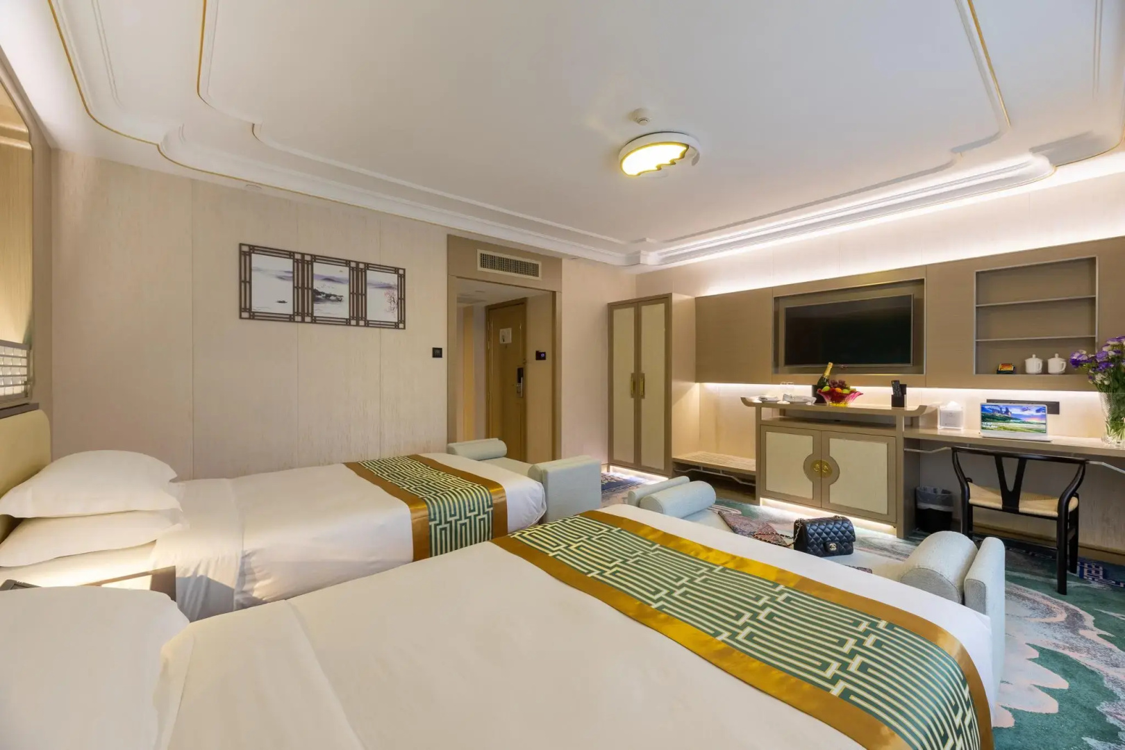 Photo - Hotel Beverly Plaza